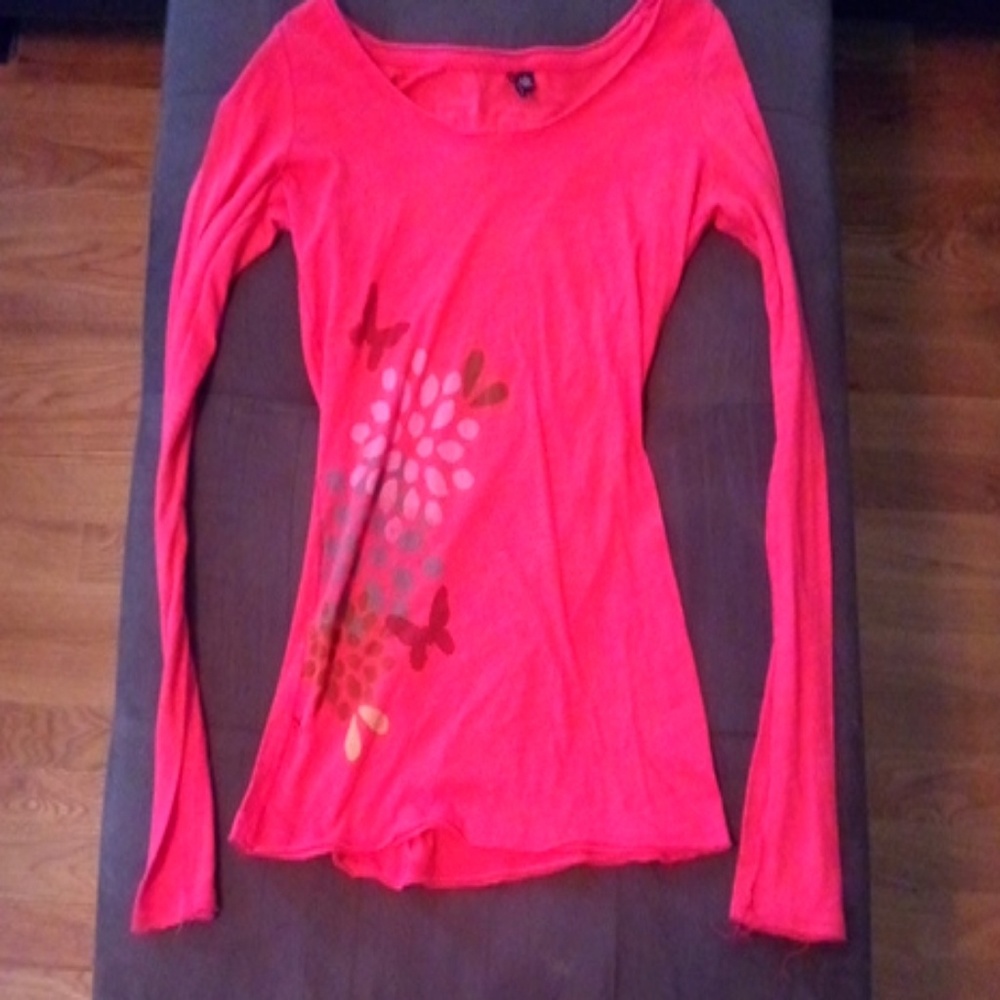 A red eye candy long sleeve shirt (M)